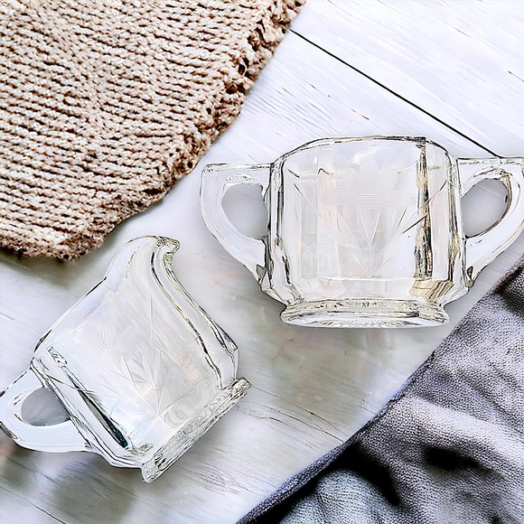 HEAVY CREAMER & SUGAR BOWL CLEAR cut GLASS ENGRAVED vintage HEISEY - Picture 6 of 8